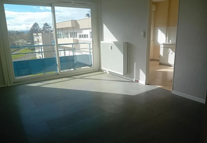 Apartament a Autun, Saone-et-Loire, Autun - € 490/mes | Ref: AUTU014066012L - foto 1