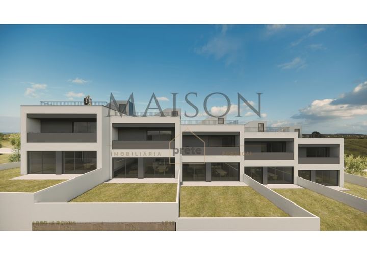 Villa i Penafiel, Porto, Penafiel - € 275.000 | Ref: MP-EF-M-356 - foto 1
