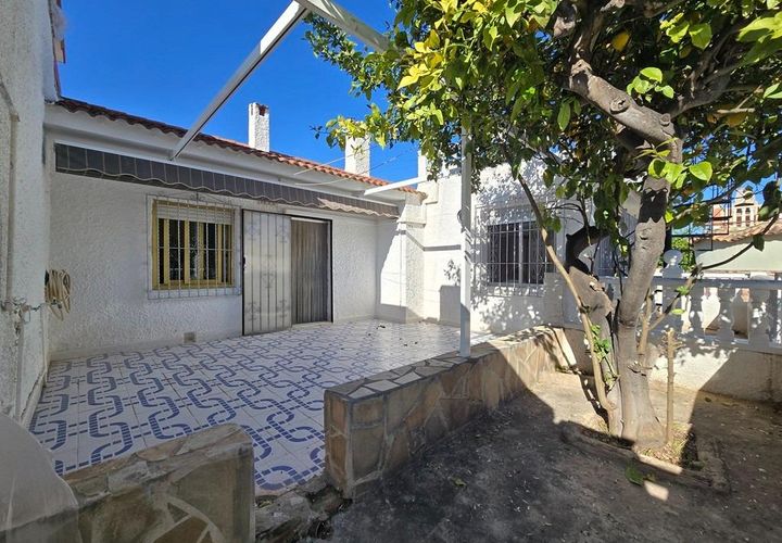 Bungalow i Torrevieja, Alicante, Torrevieja - € 129.900 | Ref: PLZ5/3946 - foto 1