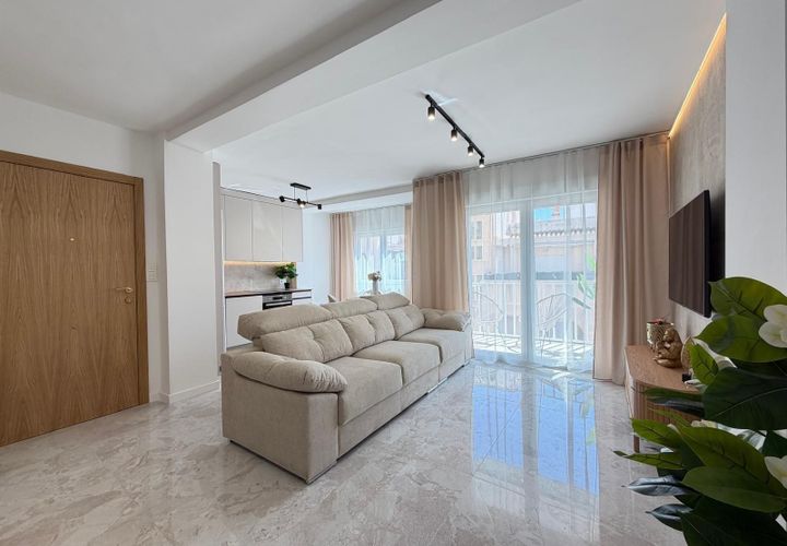Penthouse i Torrevieja, Alicante, Torrevieja - € 229 000 | Ref: MLSC9200304/13477 - foto 1