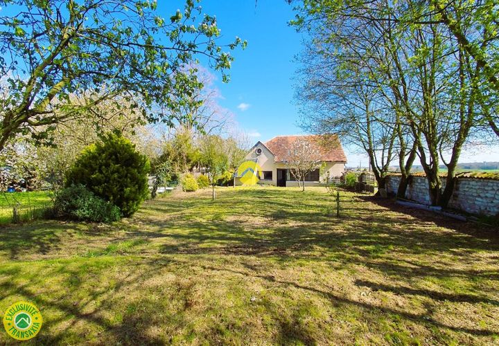 Villa a Richelieu, Indre-et-Loire, Richelieu - € 200.000 | Ref: 73CAL111405 - foto 1