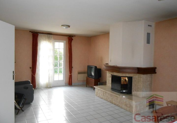 Villa a Fondettes, Indre-et-Loire, Fondettes - € 400.000 | Ref: 6900410227 - foto 1