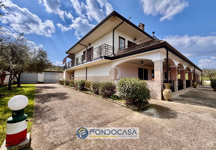 Villa i Alvignano, Caserta, Alvignano - € 499.000 | Ref: ALVIGNANO (CE) - foto 1