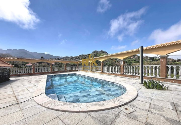 Villa i Santana, Madeira, Santana - € 980.000 | Ref: RK11959 - foto 1