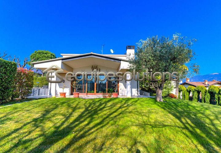 Villa i Torre Boldone, Bergamo, Torre Boldone - € 990.000 | Ref: VTB01 - foto 1