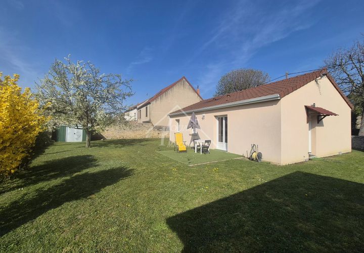 Villa i Gannat, Allier, Gannat - € 199.000 | Ref: G1142 - foto 1