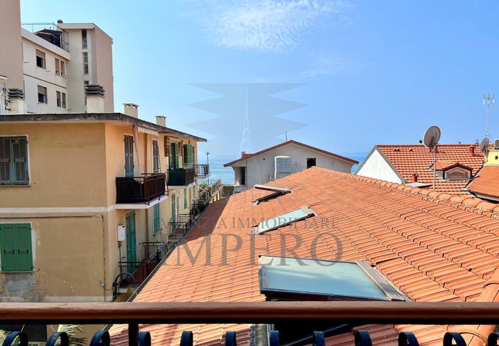 Villa i Bordighera, Imperia, Bordighera - € 400.000 | Ref: 23824 - foto 1