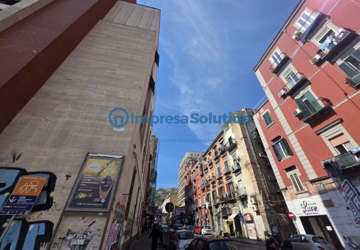 Erhvervsejendom i Naples, Naples, Naples - € 200.000 | Ref: flegreo.a - foto 1