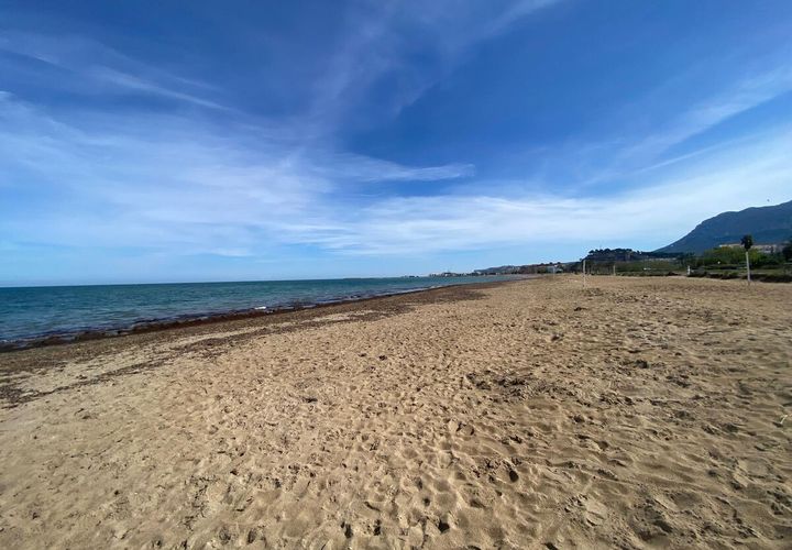 Lejlighed i Denia, Alicante, Denia - € 135.000 | Ref: 5-52-15938 - foto 1