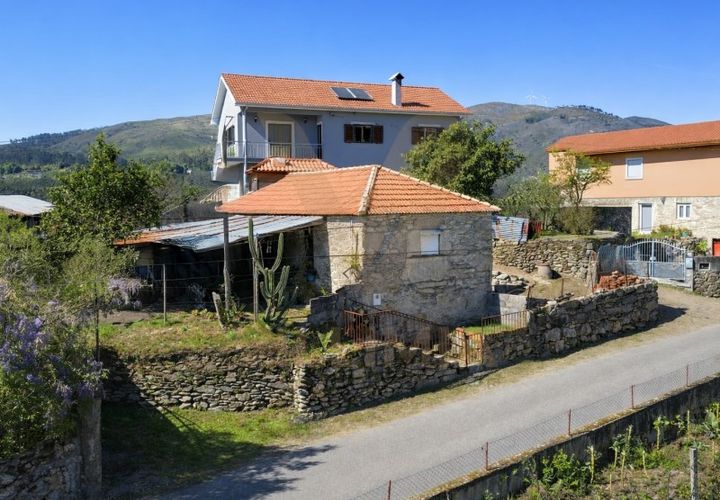 Villa i Amares, Braga, Amares - € 365.000 | Ref: V459 - foto 1