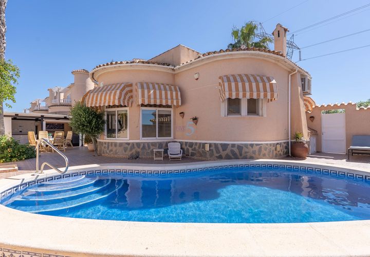 Villa i Benijofar, Alicante, Benijofar - € 340.000 | Ref: P8869 - foto 1