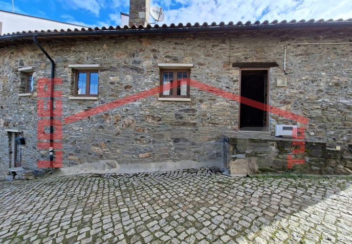 Villa a Braganca, Braganca, Braganca - € 93.000 | Ref: 346122 - foto 1