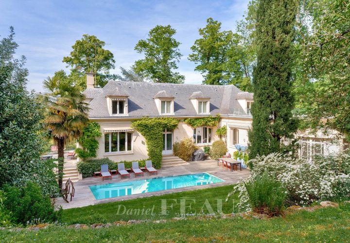 Villa i Rueil-Malmaison, Hauts-de-Seine, Rueil-Malmaison - € 3 980 000 | Ref: 86237615 - foto 1