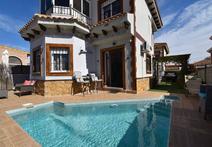 Villa i Bigastro, Alicante, Bigastro - € 279.950 | Ref: HE29109 - foto 1
