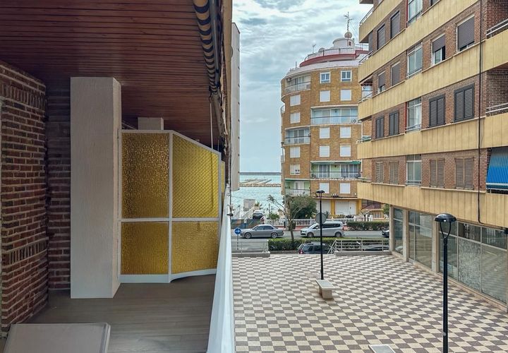 Lejlighed i Torrevieja, Alicante, Torrevieja - € 254.000 | Ref: MLSC9132811/13477 - foto 1