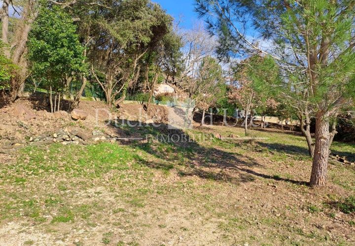 Terra a Uzes, Gard, Uzes - € 100.000 | Ref: 301229154 - foto 1