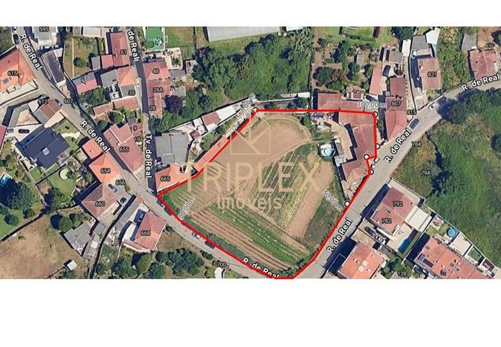 Helårsgrund i Maia, Porto, Maia - € 650.000 | Ref: 341 B - foto 1