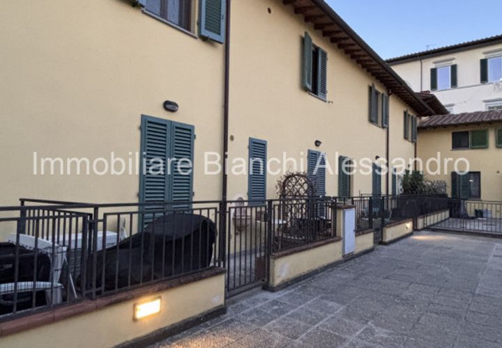 Rækkehus i Florence, Florence, Florence - € 500.000 | Ref: V500FREDIANO - foto 1