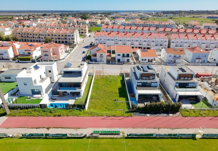 Helårsgrund i Alcochete, Setubal, Alcochete - € 317.000 | Ref: C0376-00842 - foto 1