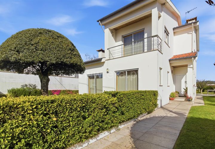 Villa i Barcelos, Braga, Barcelos - € 360.000 | Ref: 254260687 - foto 1