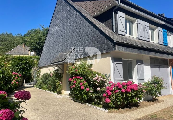 Villa i Laval, Mayenne, Laval - € 199 900 | Ref: 9824 - foto 1