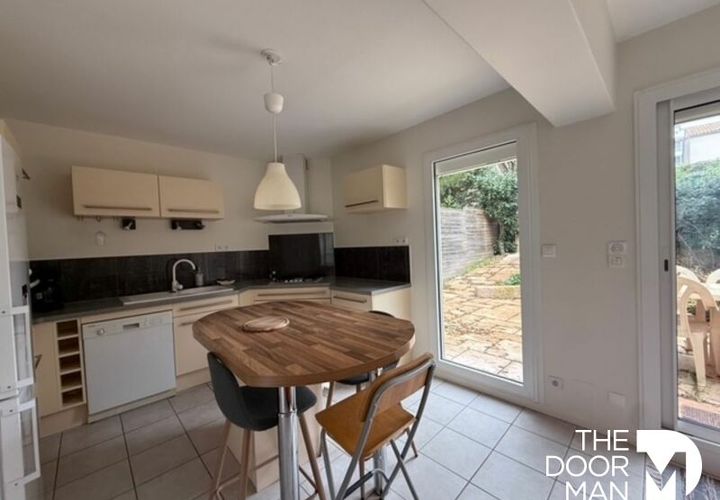 Villa i Poitiers, Vienne, Poitiers - € 194.000 | Ref: 9808 - foto 1