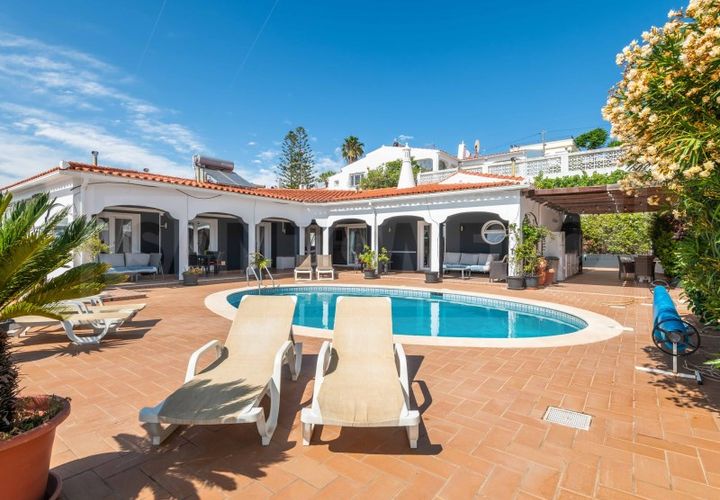 Villa i Albufeira, Faro, Albufeira - € 1.390.000 | Ref: STC2567 - foto 1