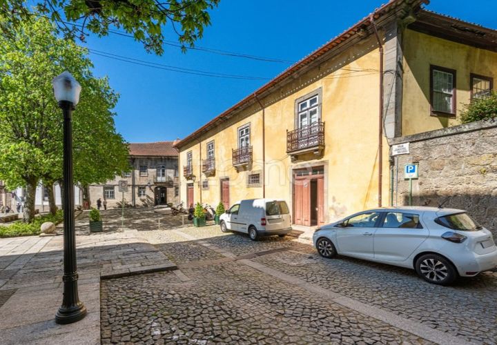 Villa i Guimaraes, Braga, Guimaraes - € 1.250.000 | Ref: ZMPT587204 - foto 1