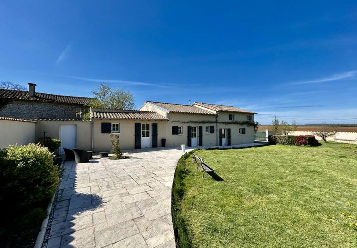 Villa en Vanzay, Deux-Sevres, Vanzay - € 372.395 | Ref: 46_JLY-0026041 - photo 1