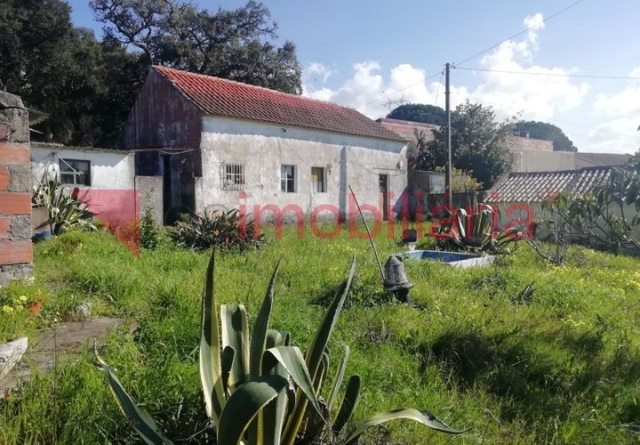 Villa i Alenquer, Lisbon, Alenquer - € 130.000 | Ref: 213002002 - foto 1