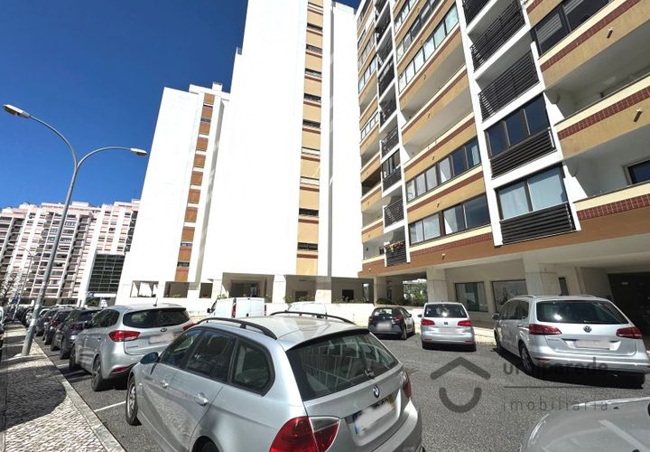 Lejlighed i Carnaxide, Lisbon, Carnaxide - € 469.000 | Ref: A/4751-MG - foto 1