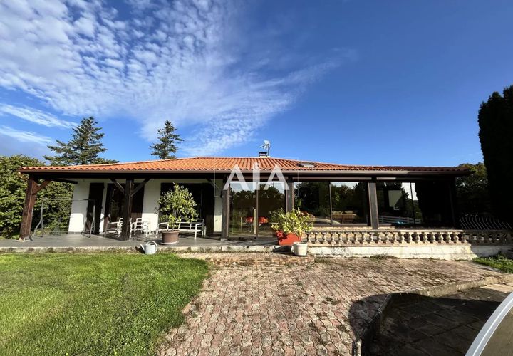 Villa a Saint-Angeau, Charente, Saint-Angeau - € 294.000 | Ref: 0478M - foto 1