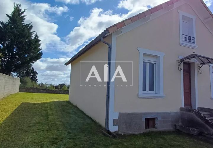 Villa en Ruffec, Charente, Ruffec - € 95.000 | Ref: 1315 - photo 1