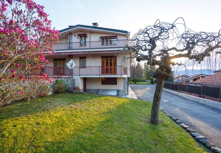 Villa a Rivoli, Turin, Rivoli - € 700.000 | Ref: 13994 - foto 1