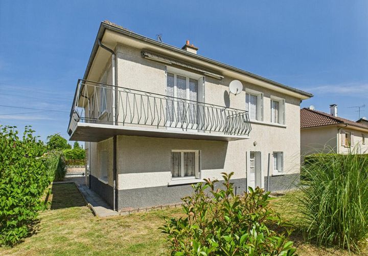 Villa en Commentry, Allier, Commentry - € 101.000 | Ref: 85061 - photo 1