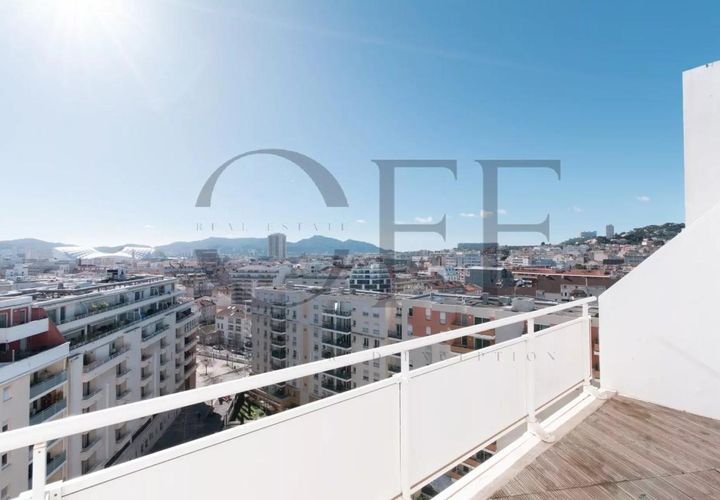 Duplex i Marseille, Bouches-du-Rhone, Marseille - € 549.000 | Ref: getkey_u_520451606 - foto 1