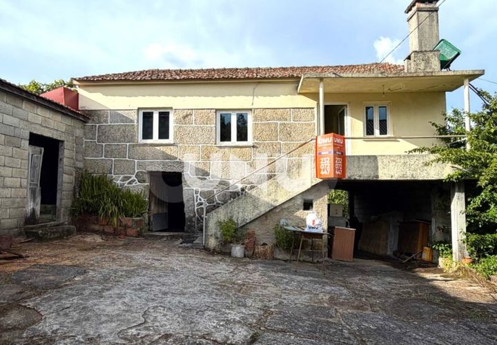 Villa a Vouzela, Viseu, Vouzela - € 75.000 | Ref: UNU.I.1864.15002 - foto 1
