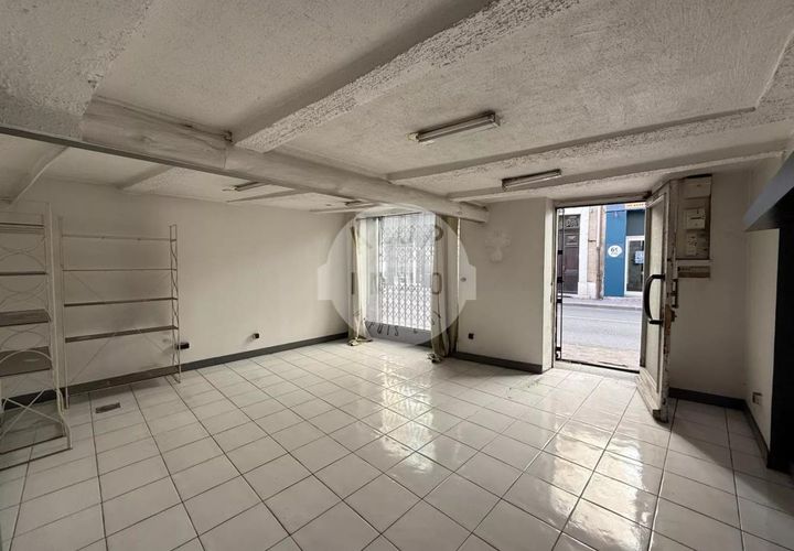 Erhvervsejendom i Roquevaire, Bouches-du-Rhone, Roquevaire - € 61.500 | Ref: 86839331 - foto 1