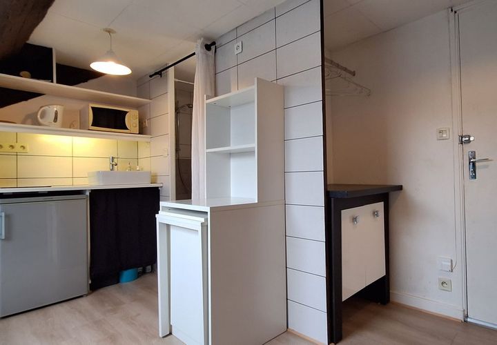 Estudi a Nancy, Meurthe-et-Moselle, Nancy - € 350/mes | Ref: 663017 - foto 1