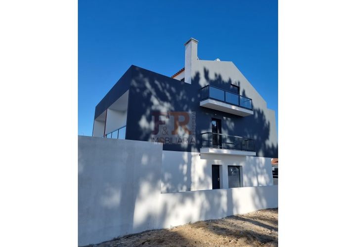 Byhus i Quinta do Conde, Setubal, Quinta do Conde - € 450.000 | Ref: MGN-1828 - foto 1