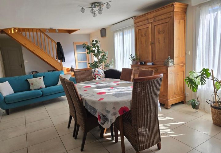 Villa a Évron, Mayenne, Évron - € 209.500 | Ref: 201426 - foto 1