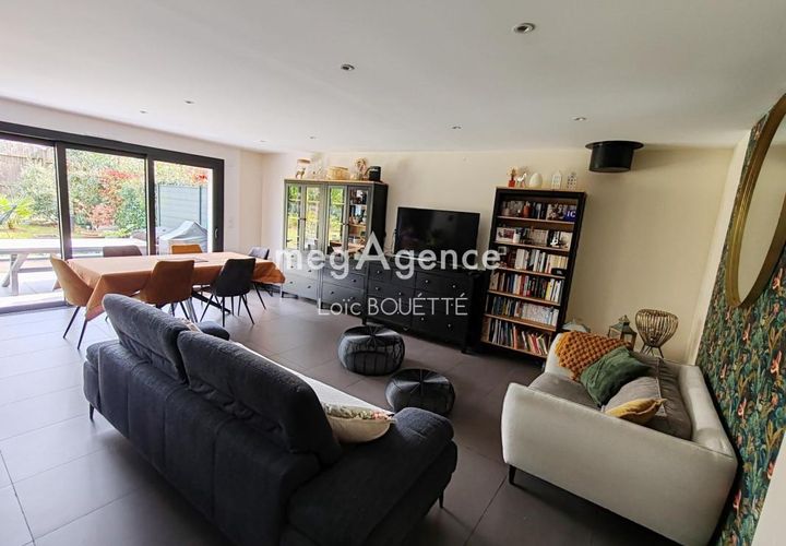 Villa a Châteaugiron, Ille-et-Vilaine, Châteaugiron - € 395.000 | Ref: 201321 - foto 1