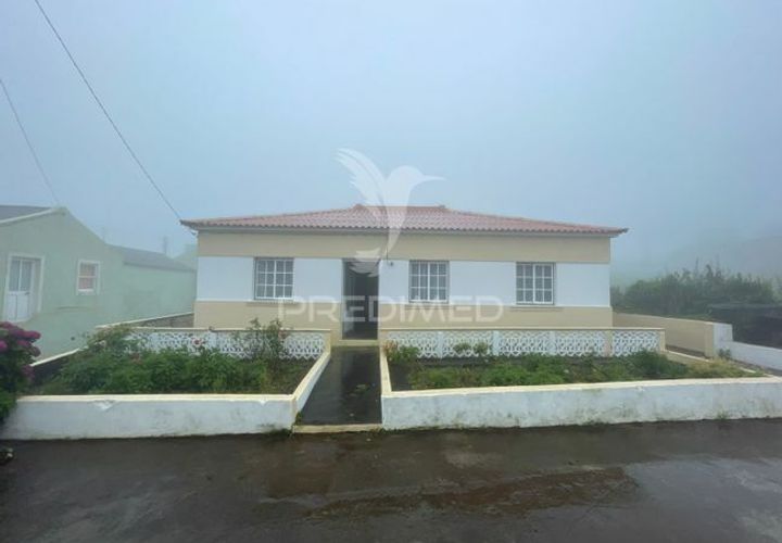 Byhus i Calheta, Sao Jorge, Calheta - € 110.000 | Ref: 045442 - foto 1