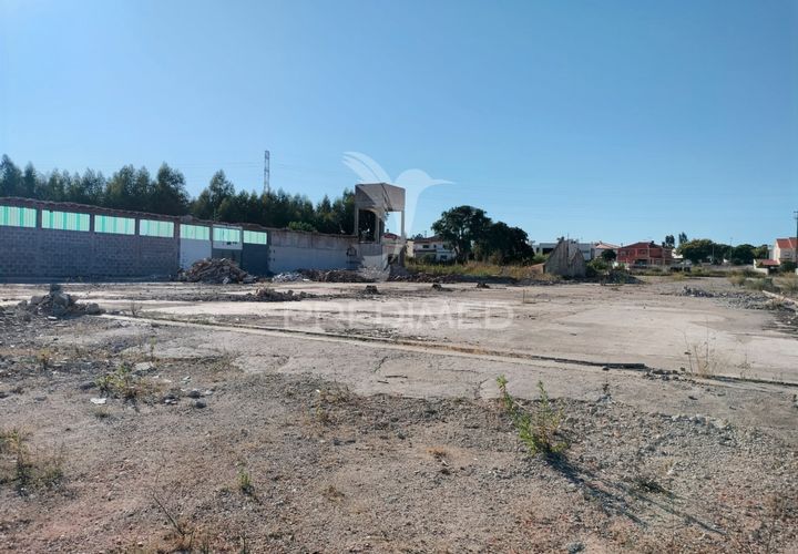 Helårsgrund i Entroncamento, Santarem, Entroncamento - € 550.000 | Ref: 045921 - foto 1