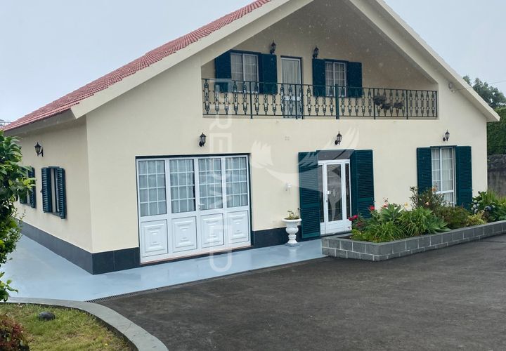 Byhus i Velas, Sao Jorge, Velas - € 470.000 | Ref: 053453 - foto 1