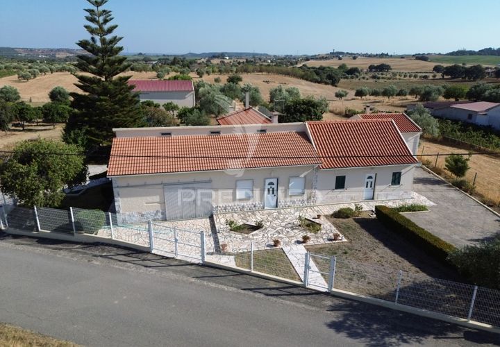 Byhus i Santarem, Santarem, Santarem - € 599.000 | Ref: 054608 - foto 1