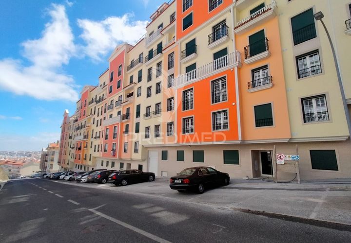 Lejlighed i Amadora, Lisbon, Amadora - € 460.000 | Ref: 047116 - foto 1