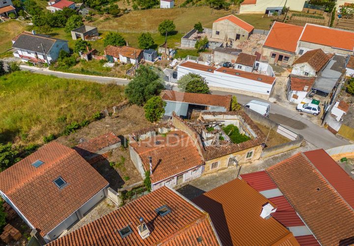 Helårsgrund i Alcobaca, Leiria, Alcobaca - € 160.000 | Ref: 053246 - foto 1