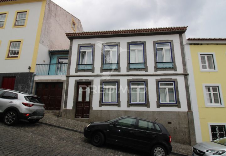 Byhus i Angra do Heroismo, Terceira, Angra do Heroismo - € 600.000 | Ref: 054384 - foto 1