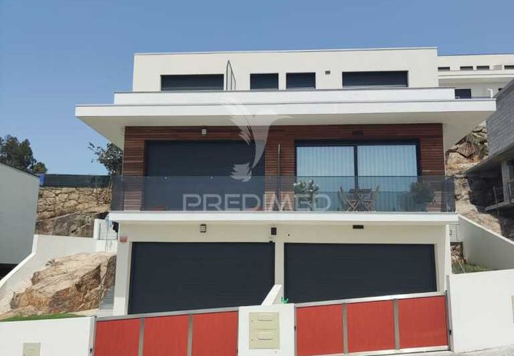 Byhus i Guimaraes, Braga, Guimaraes - € 293.000 | Ref: 054410 - foto 1